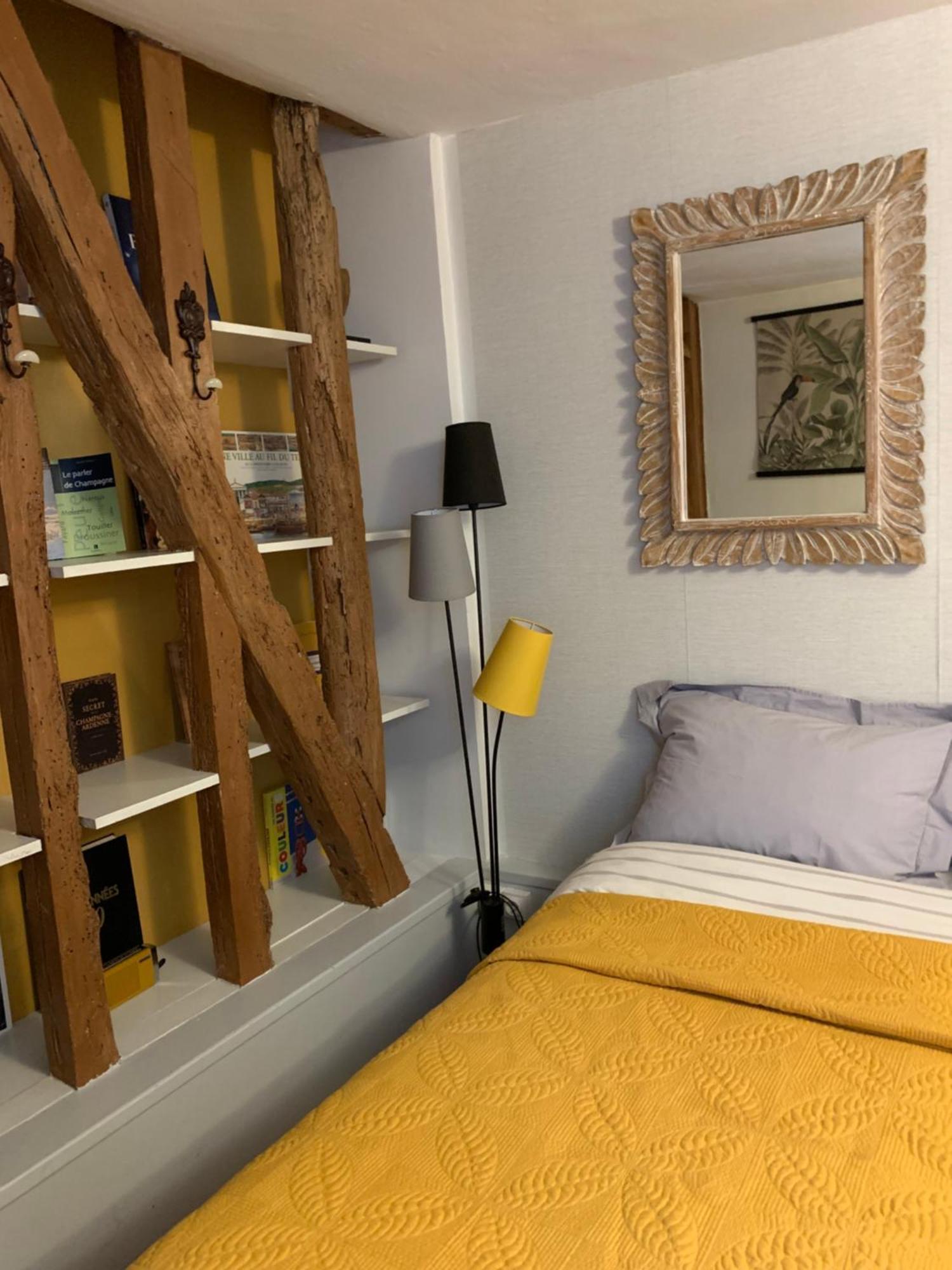 Duplex La Maisonnette 1 Chambre - Parking Gratuit Troyes Exterior foto